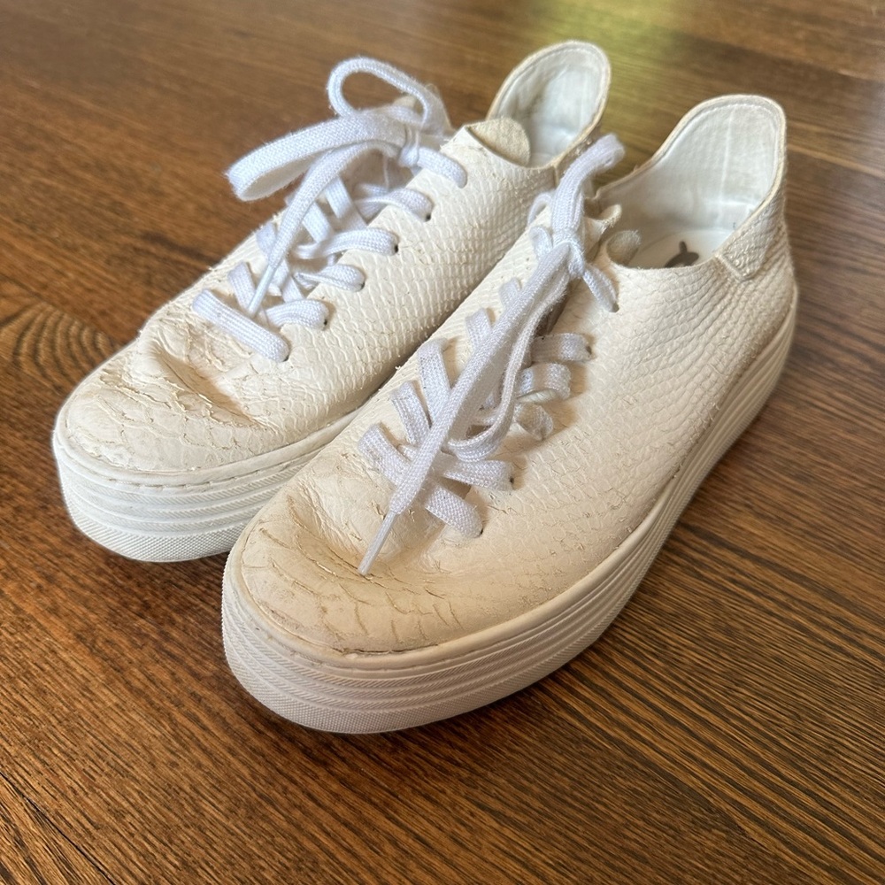 Sam Edelman White Snakeskin Platform Sneakers